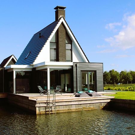 Peaceful Villa On The Water In Stavoren Eksteriør billede