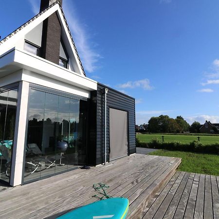Peaceful Villa On The Water In Stavoren Eksteriør billede